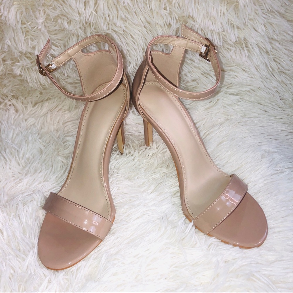 BRAND NEW Nude Open toes Pumps
